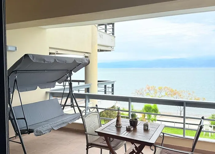 Seacoast 1 ! Kamena Vourla